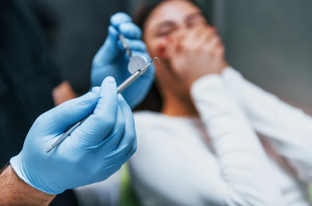 Root Canal vs. Extraction: Choosing What’s Best for Your Tooth